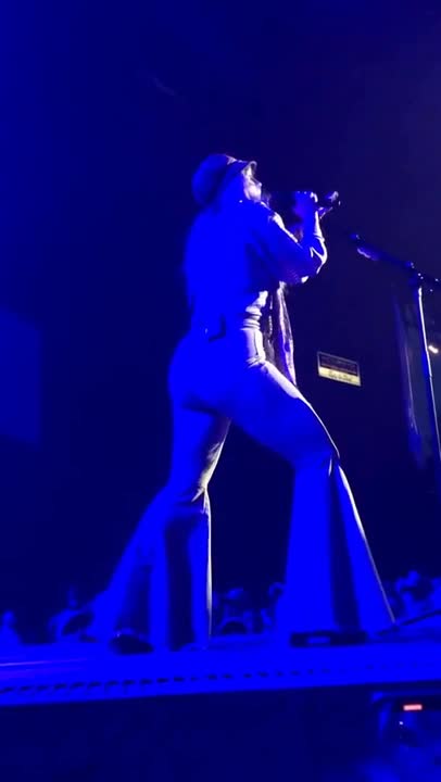 Video 1171135 from Lainey Wilson