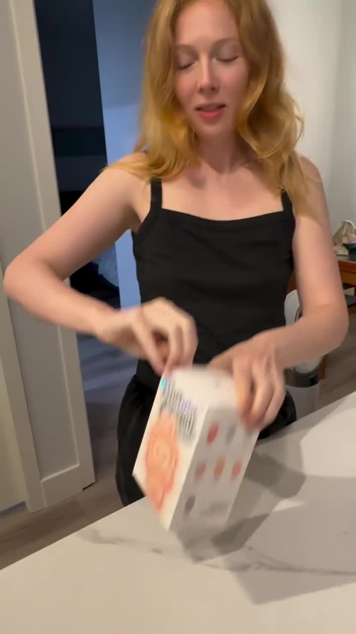 Video 1171893 from Molly Quinn