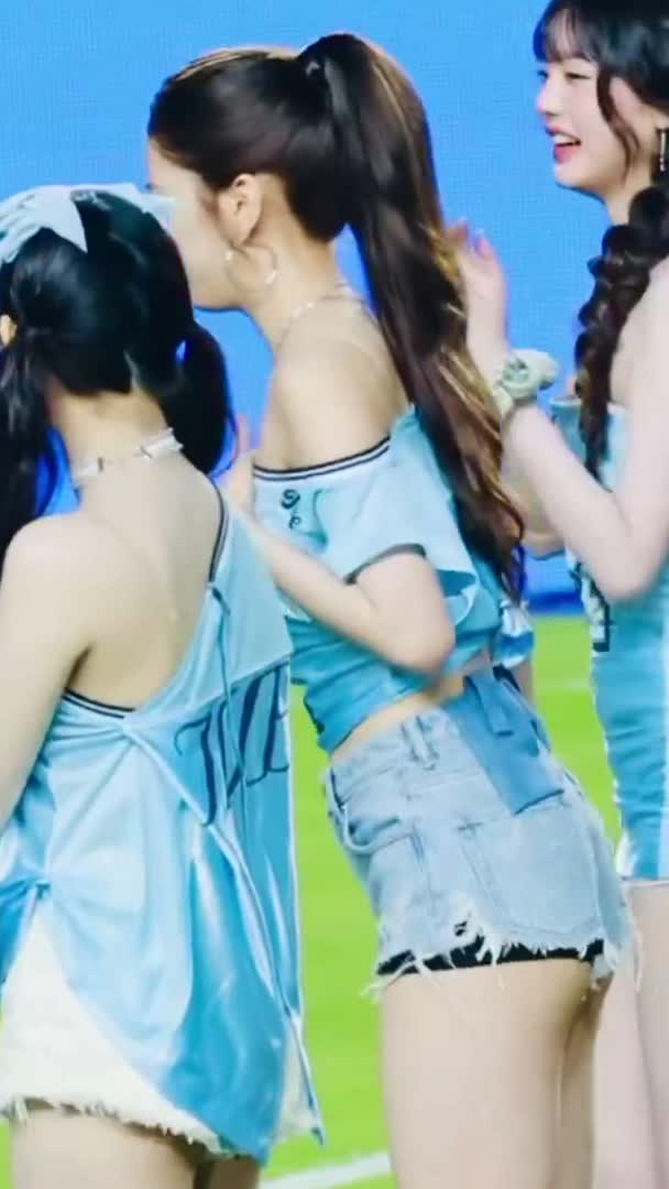 Video 1173283 from An Yujin 안유진 | YUJIN