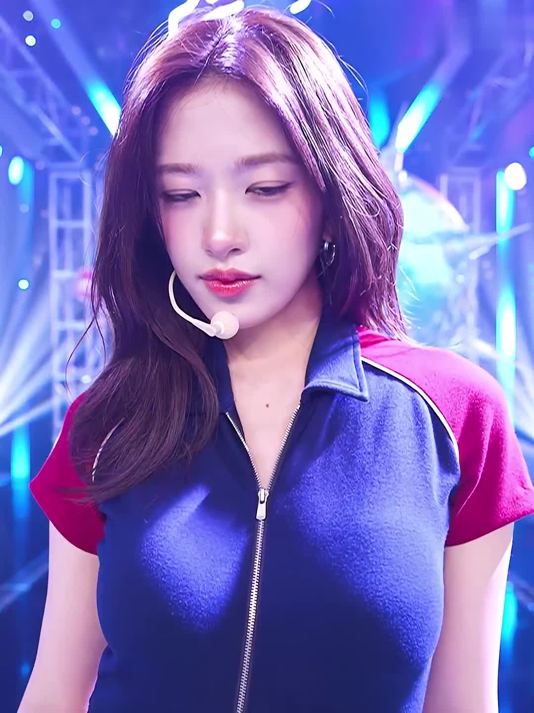 Video 1173312 from An Yujin 안유진 | YUJIN