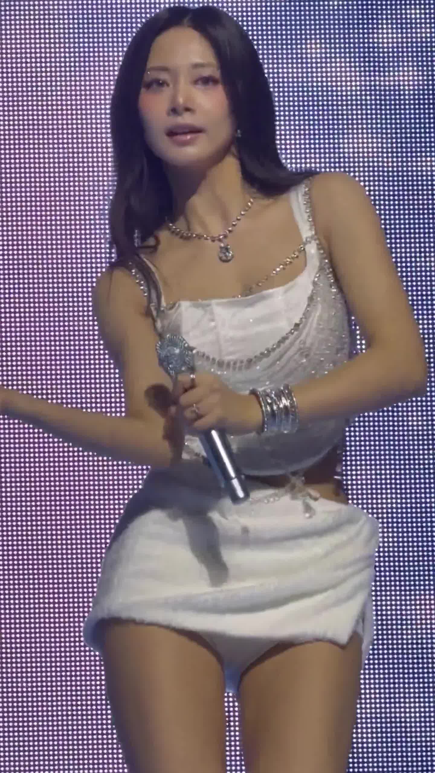 Video 1173639 from Tzuyu (Chiu Chú-jû) | Twice