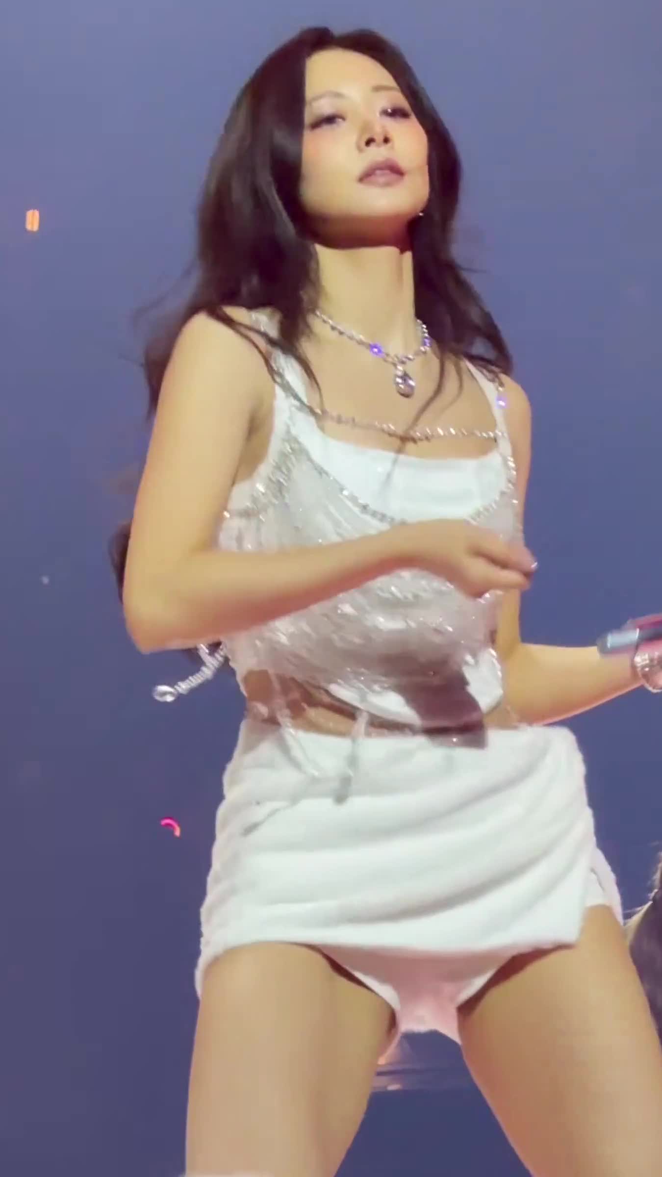 Video 1173641 from Tzuyu (Chiu Chú-jû) | Twice