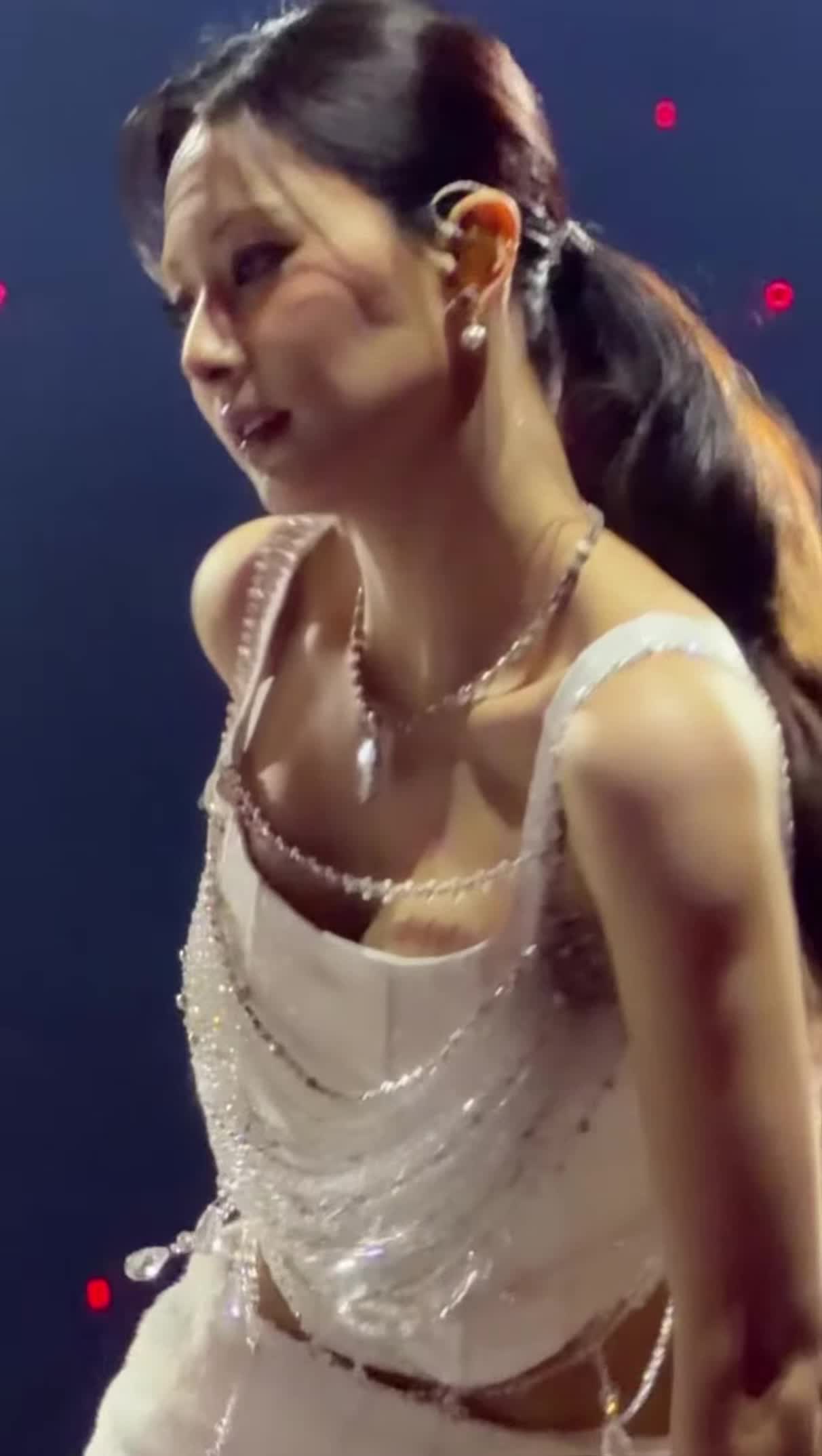 Video 1173659 from Tzuyu (Chiu Chú-jû) | Twice
