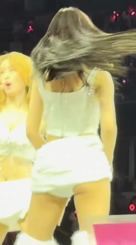 Video 1173731 from Tzuyu (Chiu Chú-jû) | Twice