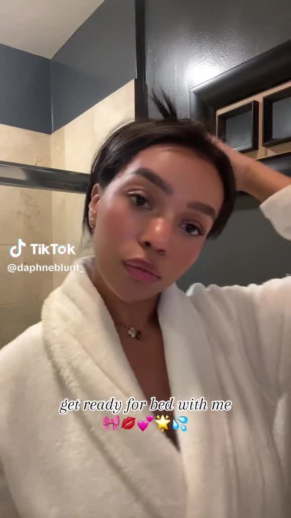 Video 1174088 from Daphne blunt