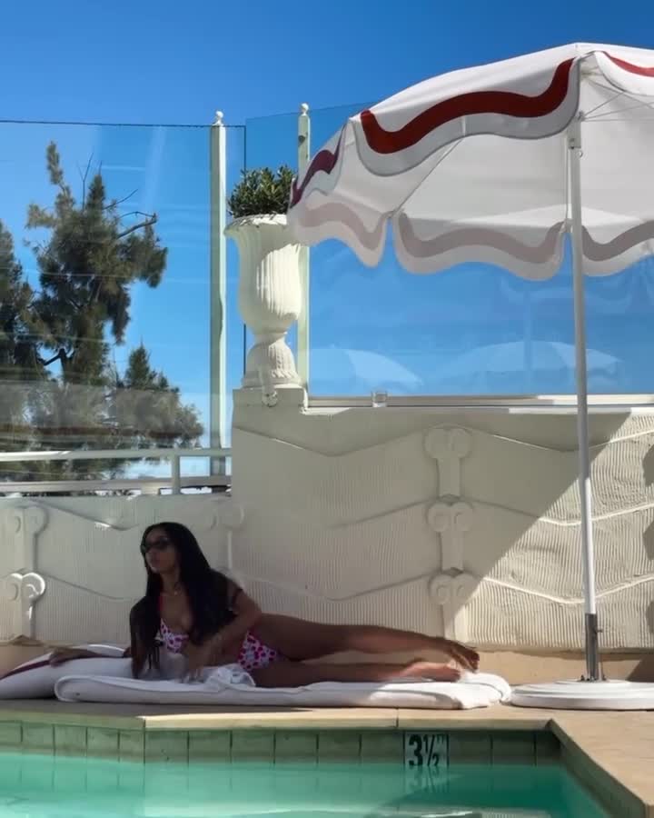 Video 1174107 from Daphne blunt