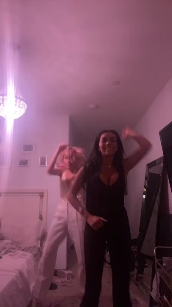 Video 1174113 from Daphne blunt