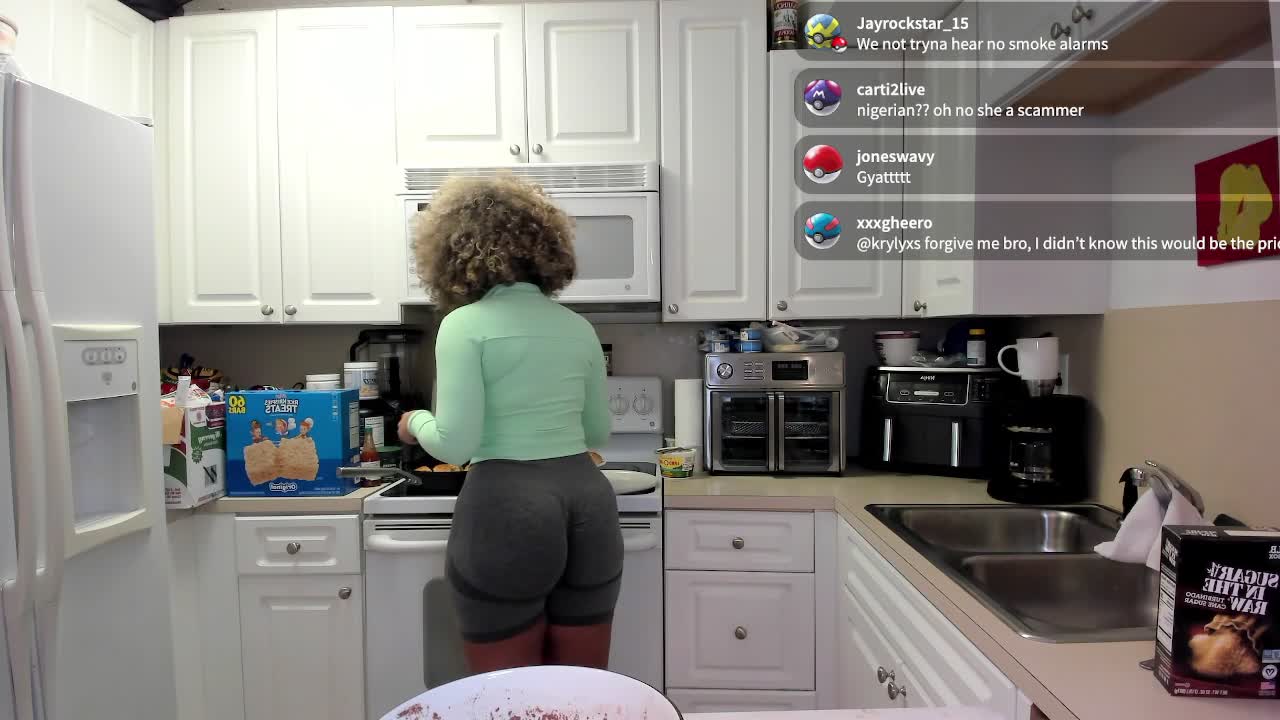 Video 1175369 from Avanti - Avazura - twitch streamer