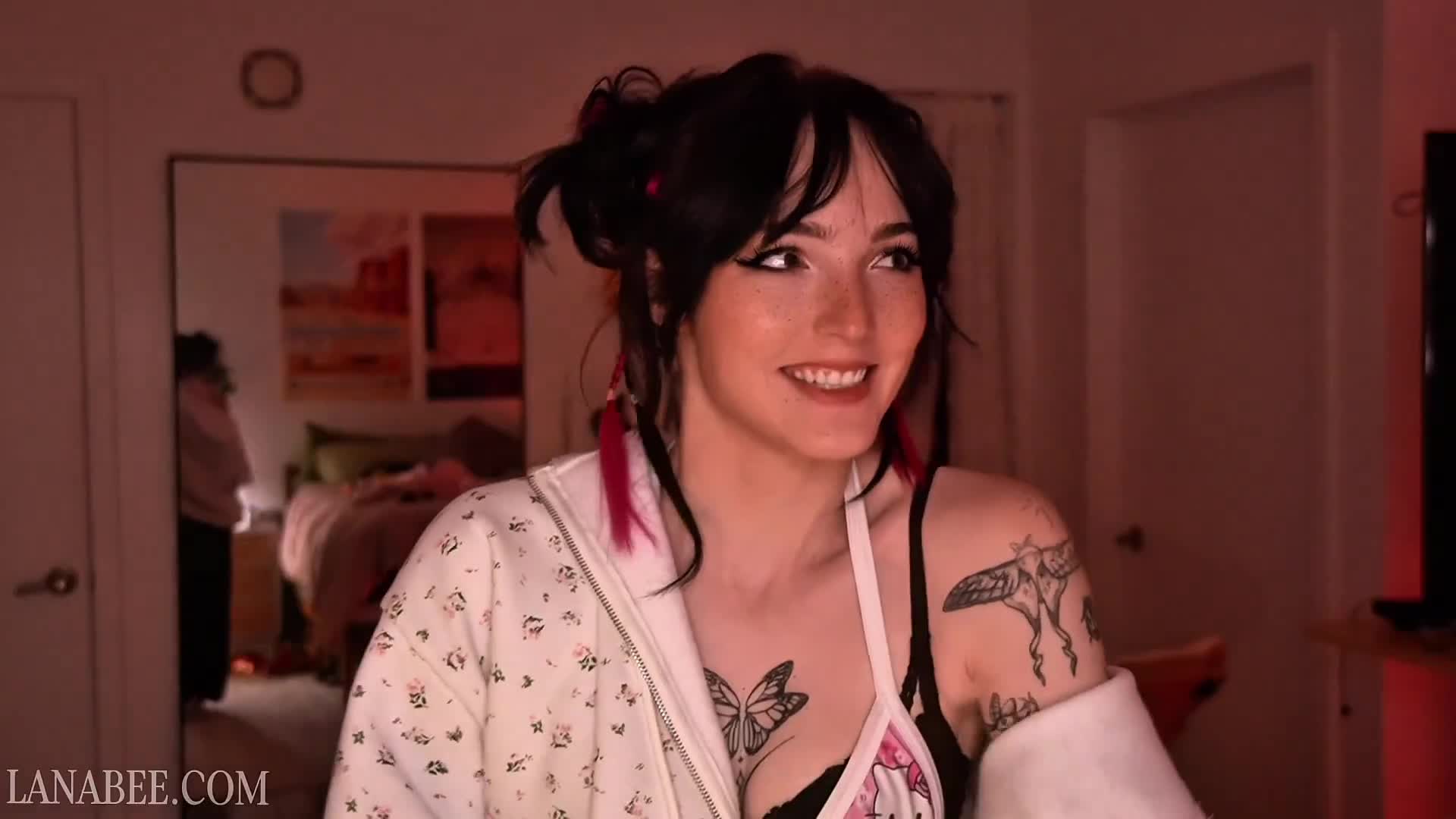 Video 1175493 from Lana Bee (@lanabeexo)