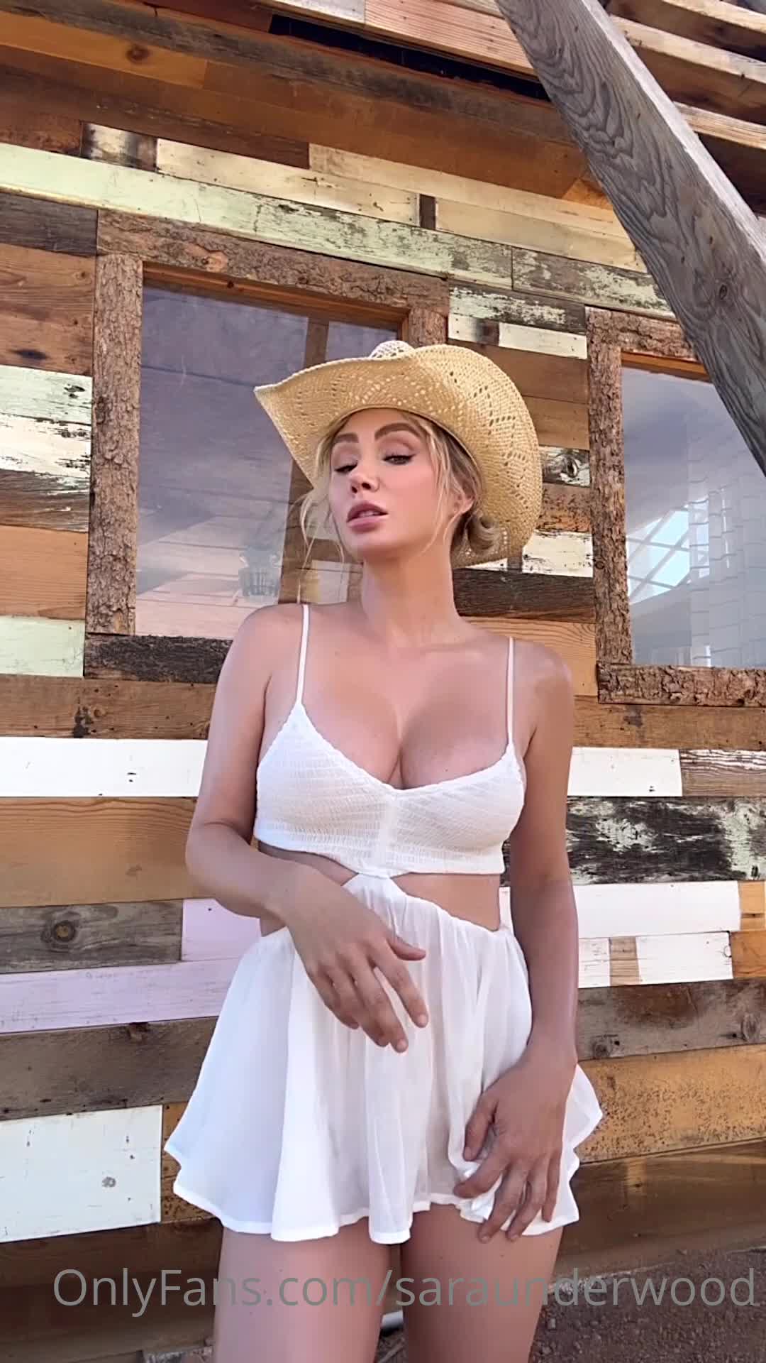 Video 1304497 from Sara Jean Underwood / Saraunderwood