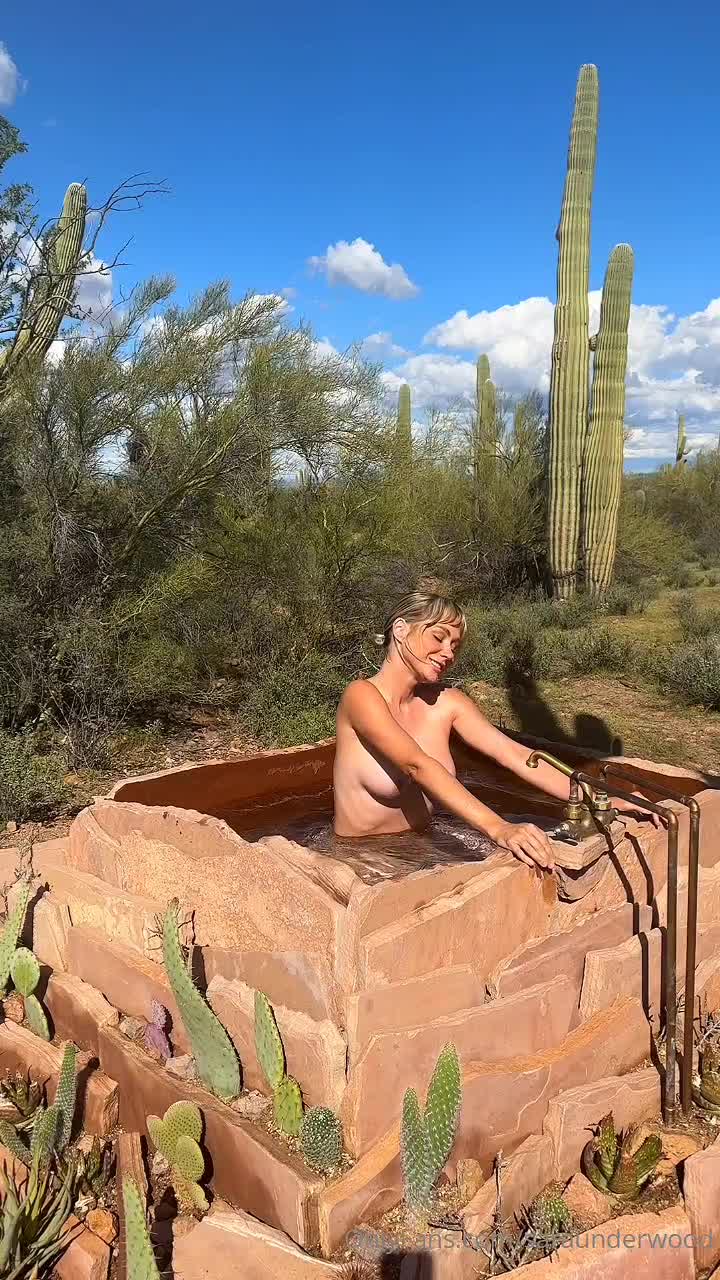 Video 1304801 from Sara Jean Underwood / Saraunderwood