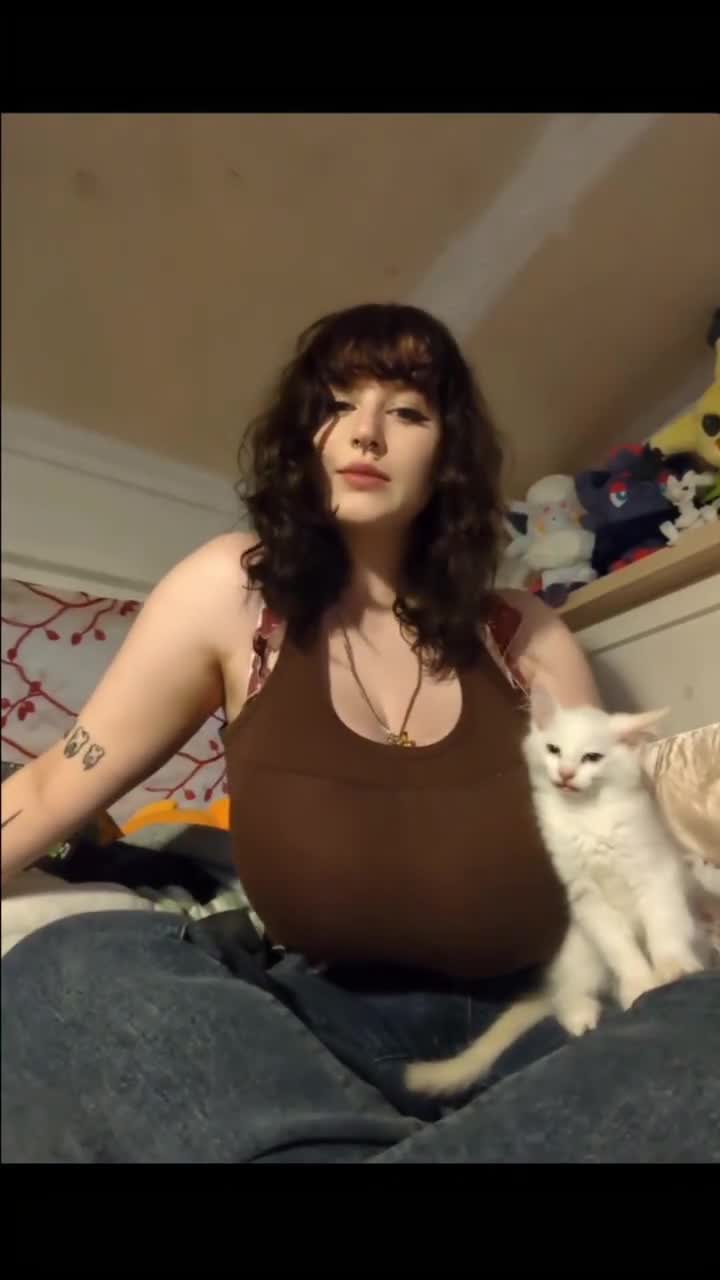 Video 1313521 from mylittlerobin | greylittlerobin | Robin Grey
