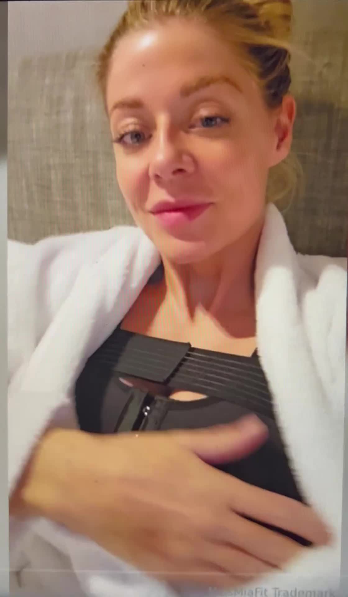 Video 1314491 from Missmiafit