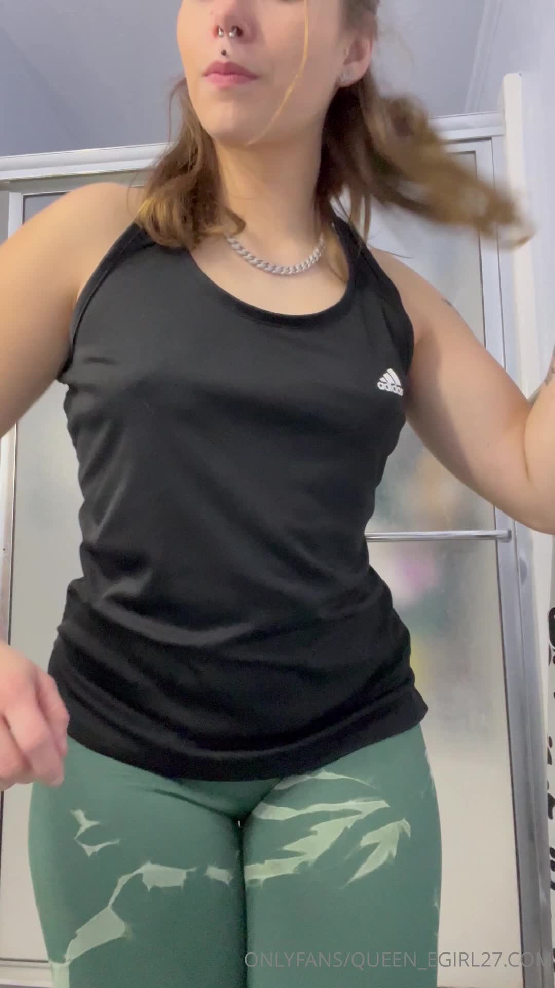 Video 1316532 from Queen_D / queen_egirl27