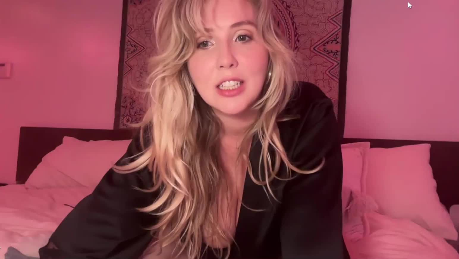 Video 1317526 from Lena Paul / lenaisapeach