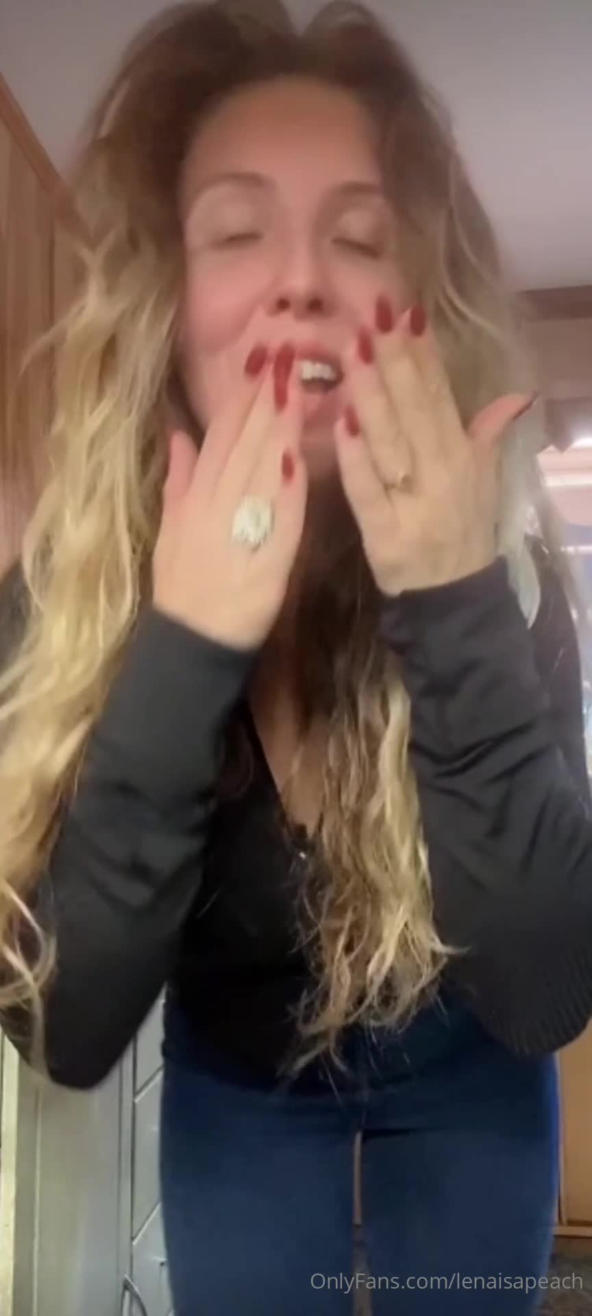 Video 1317959 from Lena Paul / lenaisapeach