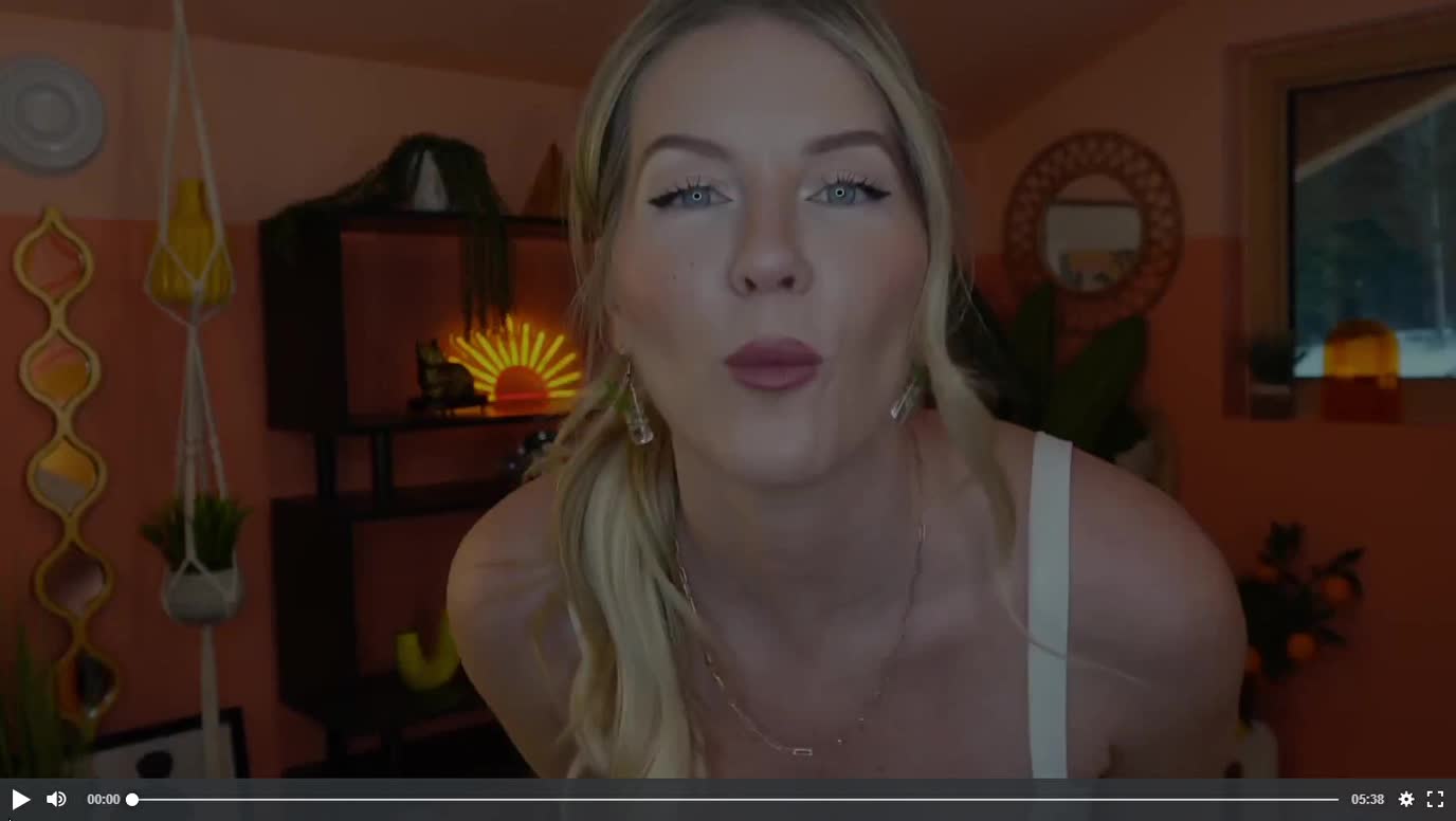 Video 1319889 from Kat Wonders