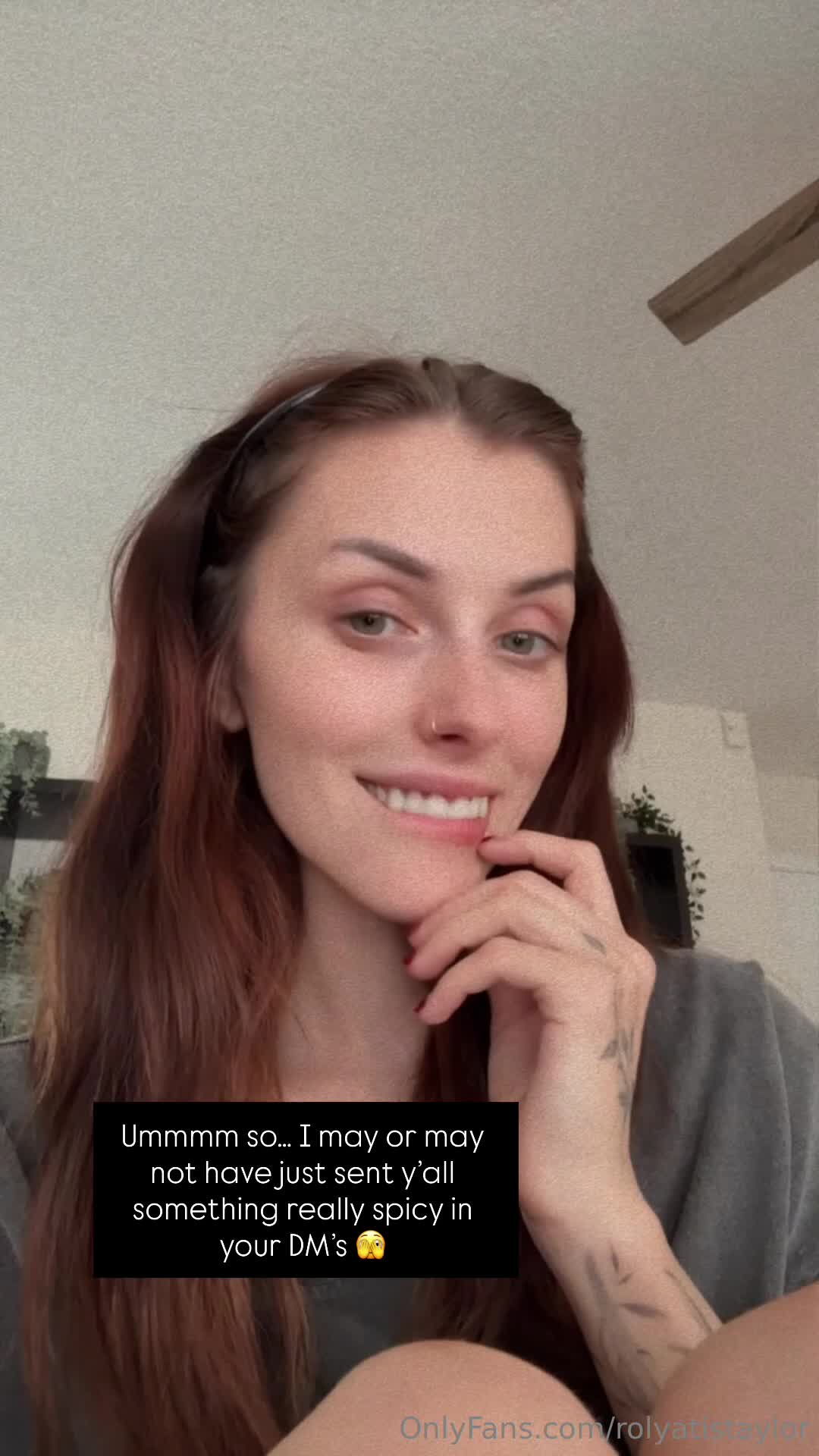 Video 1320402 from Rolyatistaylor