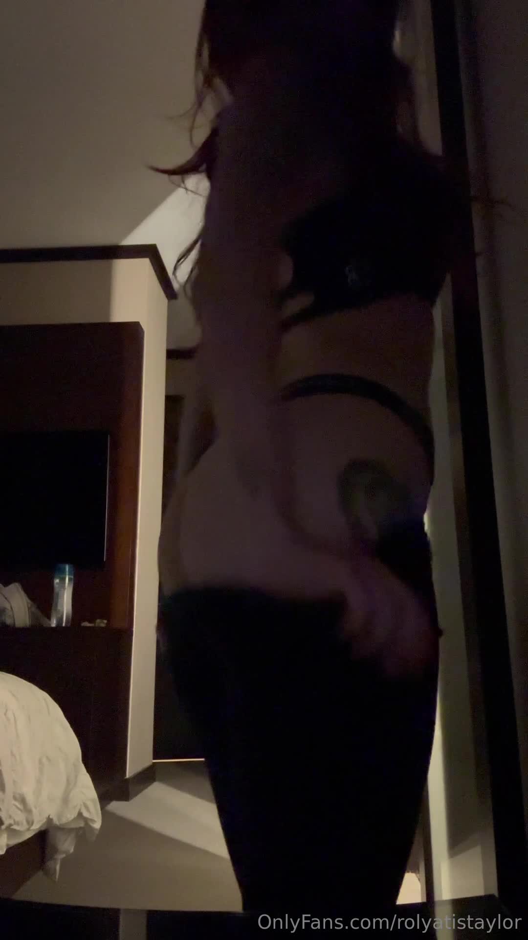 Video 1320466 from Rolyatistaylor