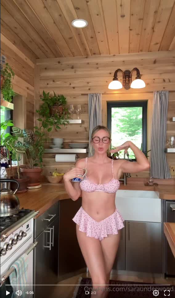 Video 1320895 from Sara Jean Underwood / Saraunderwood