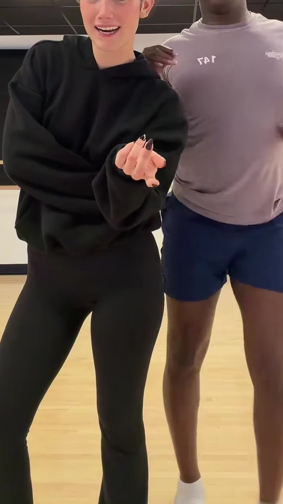 Video 1322882 from Charli D'Amelio / Charli Damelio