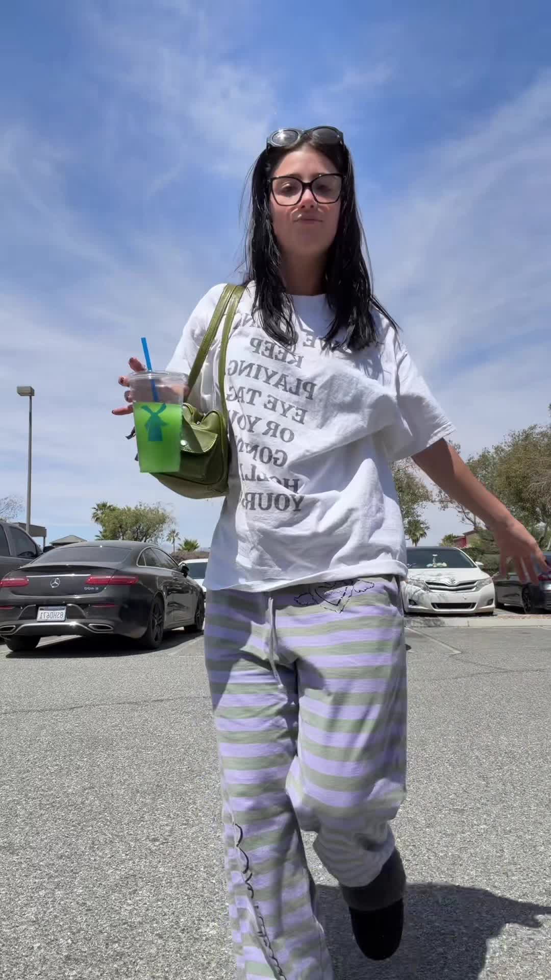 Video 1322943 from Charli D'Amelio / Charli Damelio