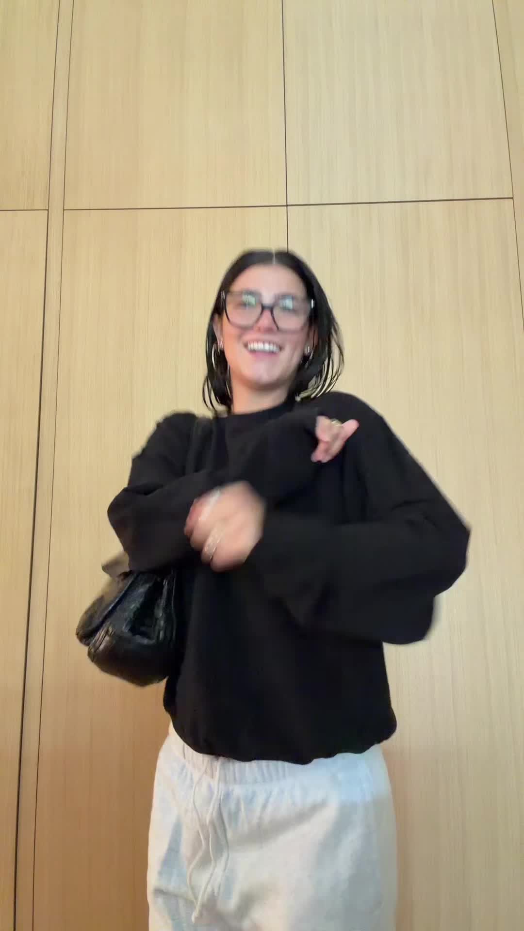 Video 1322957 from Charli D'Amelio / Charli Damelio