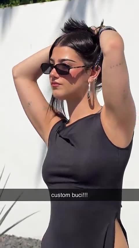 Video 1322958 from Charli D'Amelio / Charli Damelio