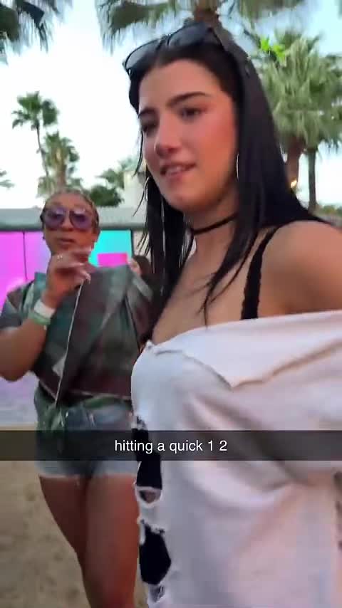 Video 1322966 from Charli D'Amelio / Charli Damelio