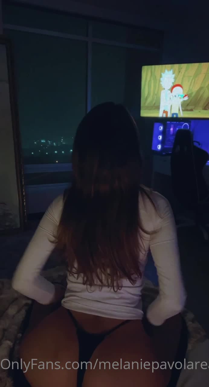 Video 1324449 from Melanie Pavola