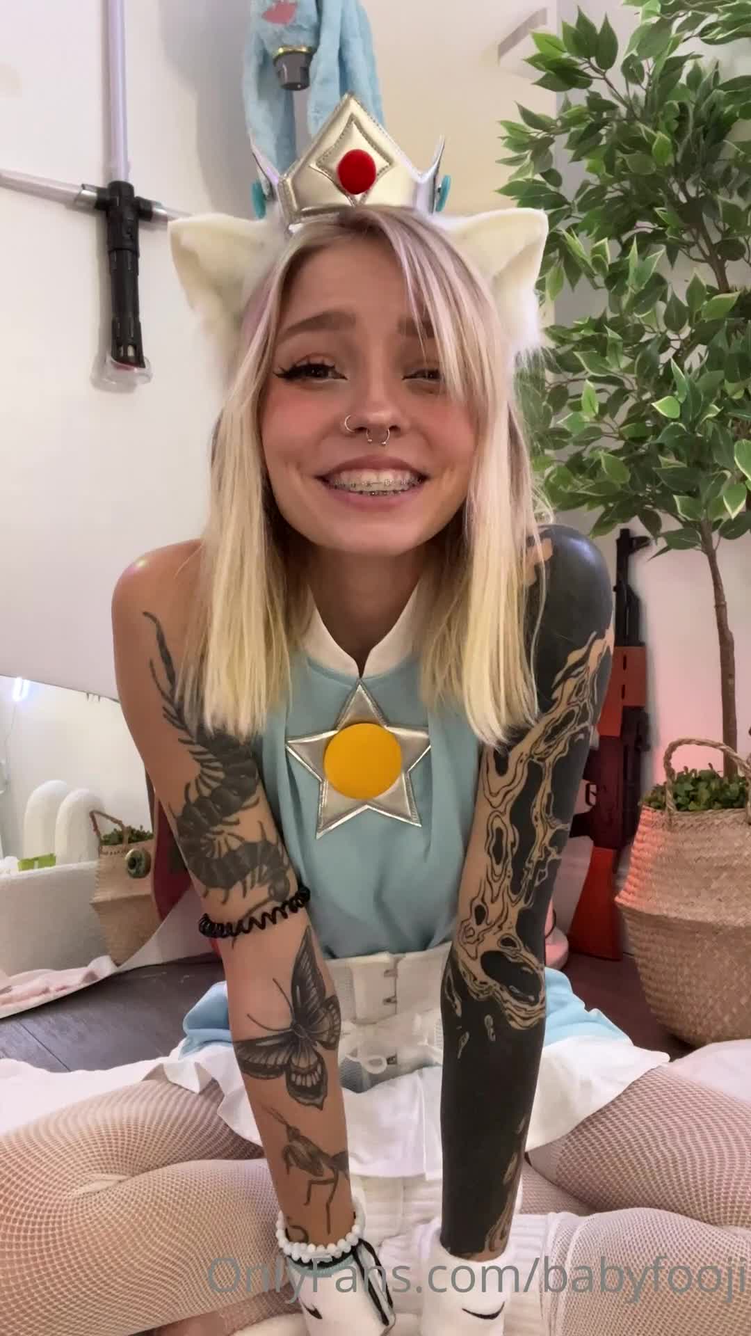 Video 1327609 from babyfooji / peachtot