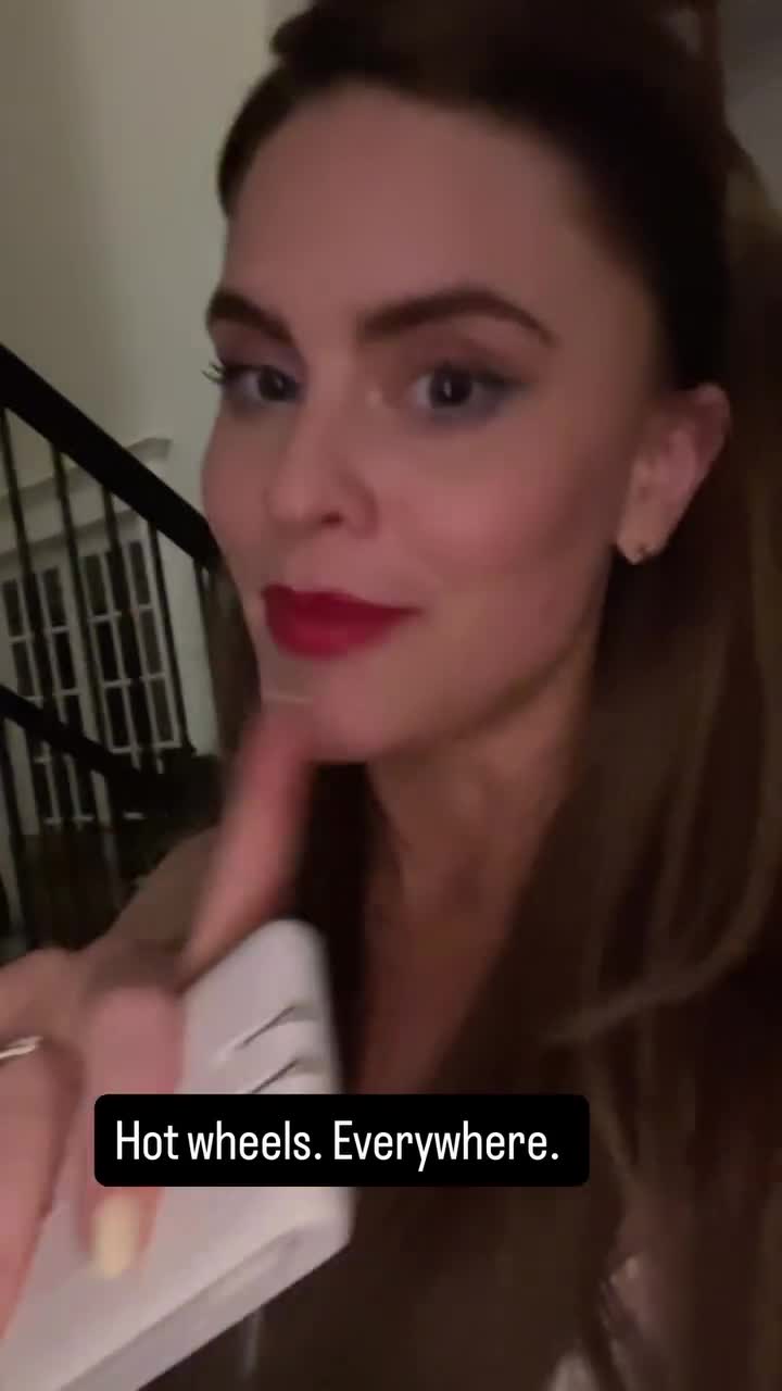 Video 1328203 from Sara Hopkins (Vine)