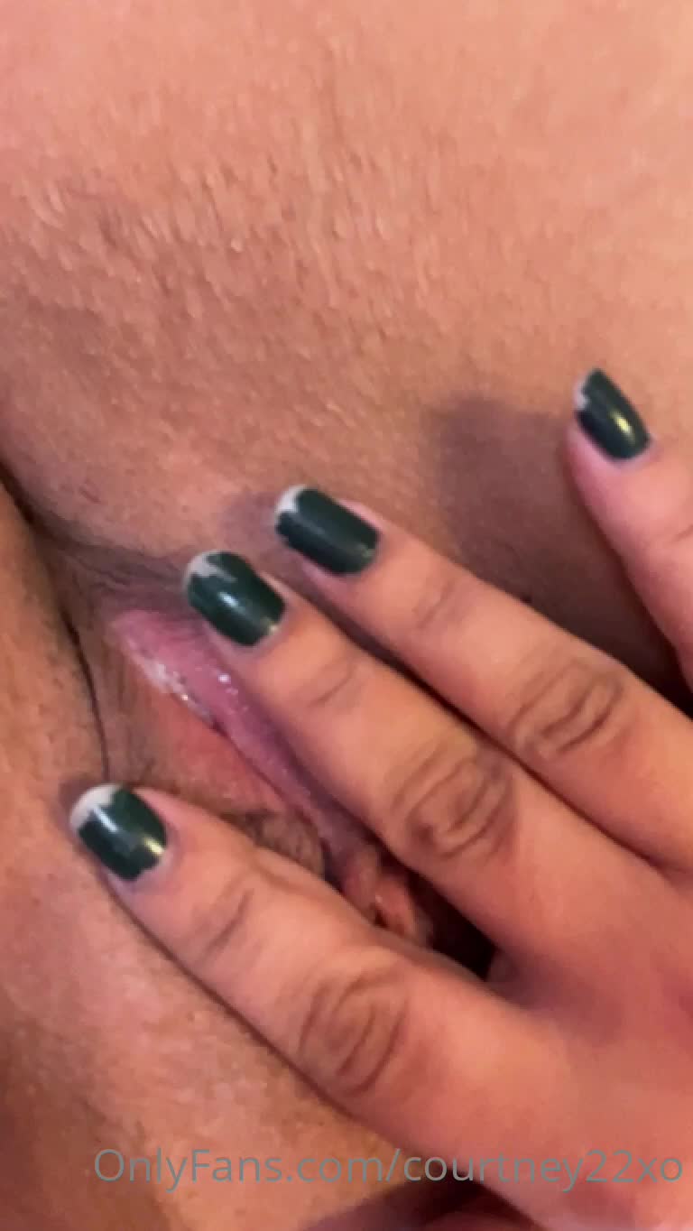 Video 1328377 from Brilliant-Comedian94 courtney22xo