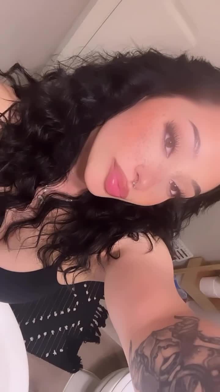 Video 1328527 from Alyssa Adelene / lyssadelenexxx / lyssadelenex