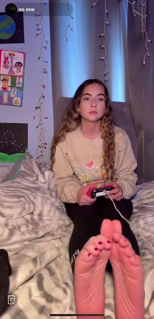 Video 1328693 from w4ytohigh2cry