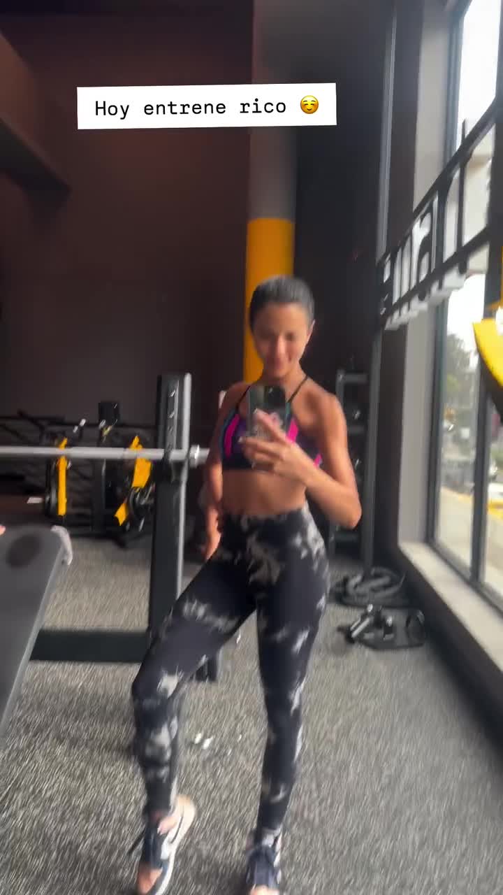 Video 1329250 from Yudimar Fatima Acosta - Tu Elfa favorita