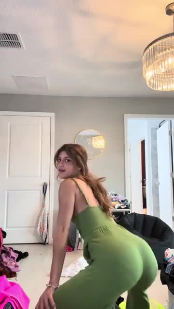 Video 1334893 from Jenny Popach | Jenny Roselie | Roselie Arritola