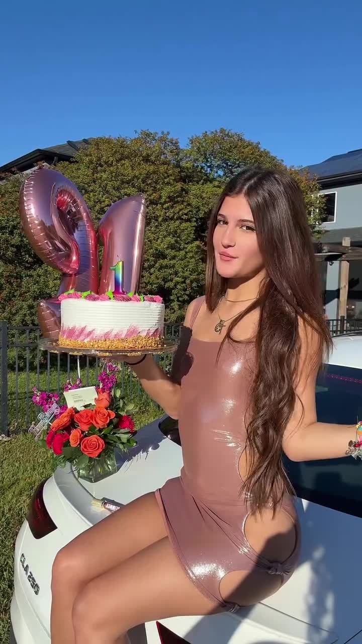 Video 1336186 from Jenny Popach | Jenny Roselie | Roselie Arritola