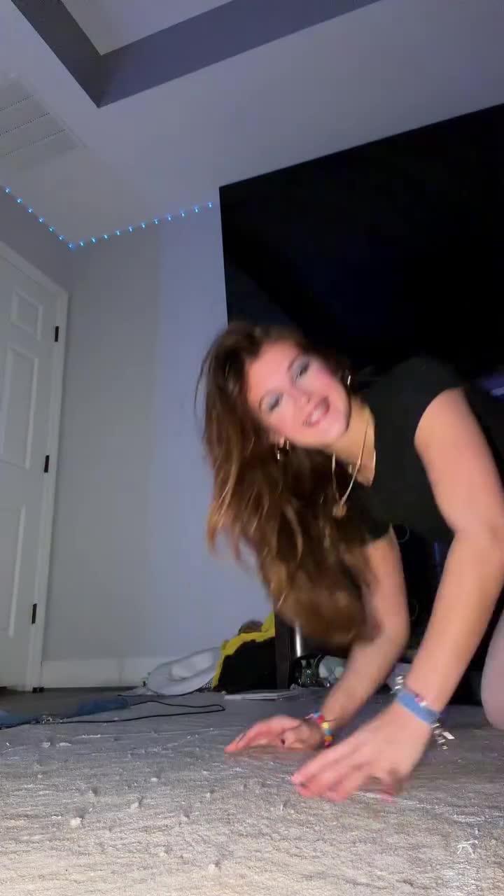 Video 1336396 from Jenny Popach | Jenny Roselie | Roselie Arritola