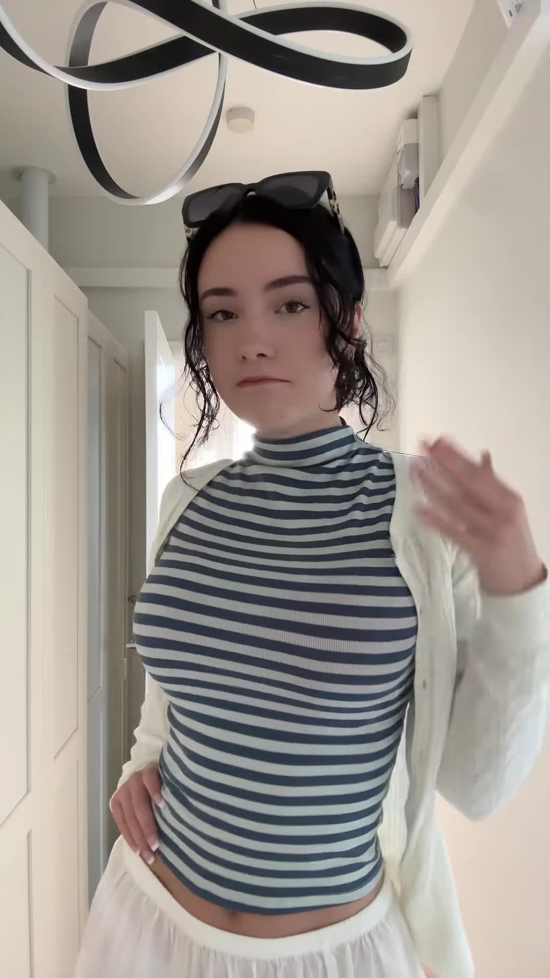 Video 1336634 from Hotblockchain / Emily Cocea / cryptobaddie1