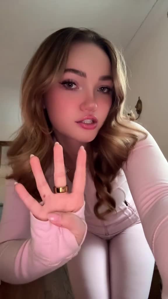 Video 1336985 from Alyssa Mckay