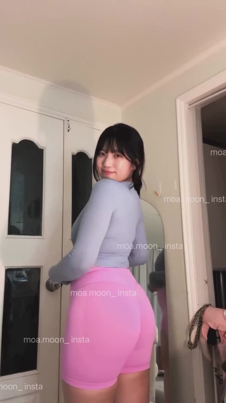 Video 1338226 from Heeheemoon / moon_nyang_