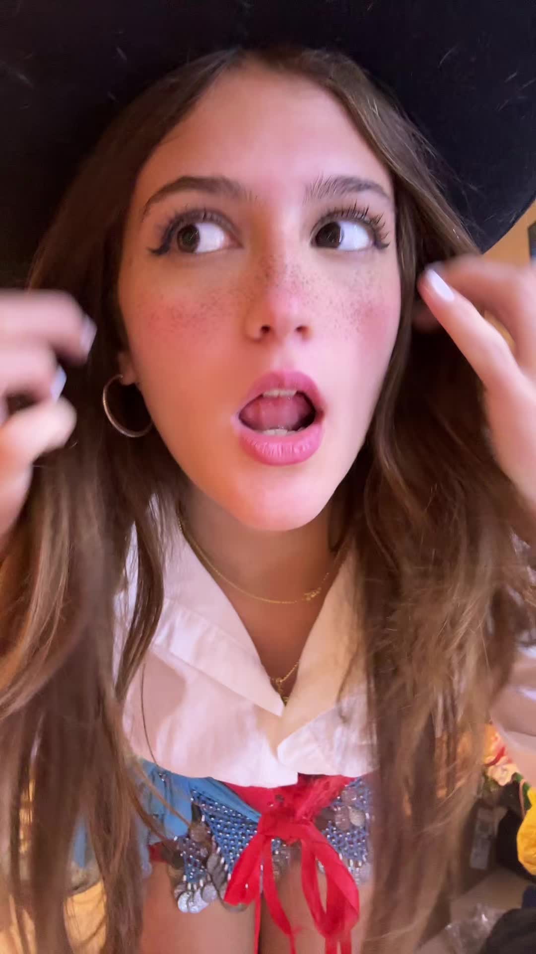 Video 1341058 from Jenny Popach | Jenny Roselie | Roselie Arritola