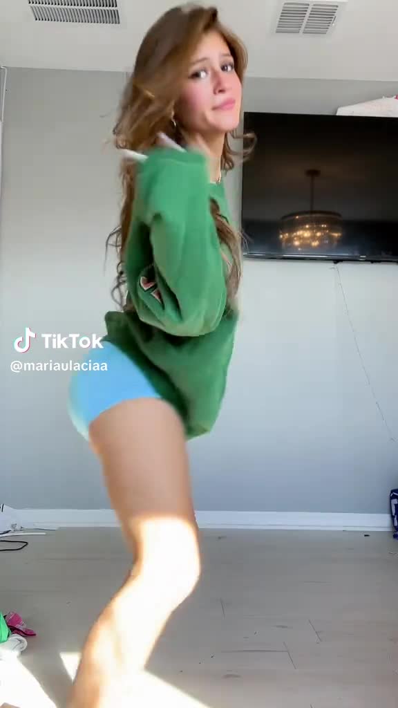 Video 1341137 from Jenny Popach | Jenny Roselie | Roselie Arritola