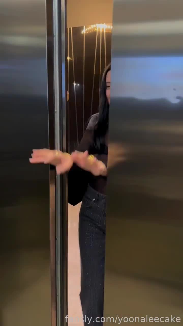 Video 1341853 from Yoona Lee / Crystal Lee / Asia MeiLee / Lee Estefa (yoonalee)