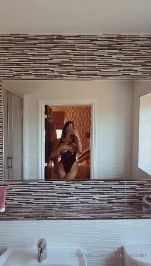 Video 1346322 from Alice Goodwin
