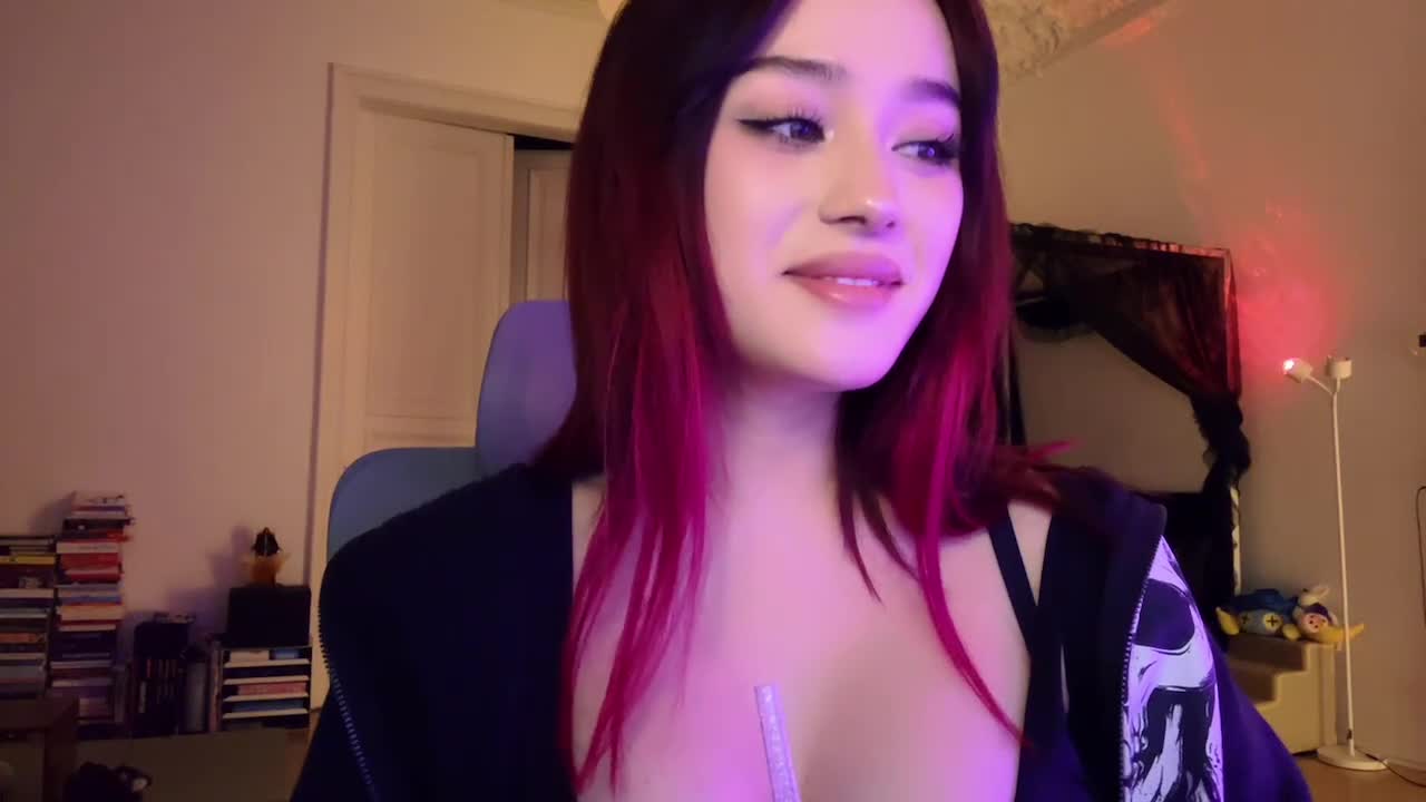 Video 1352497 from JadeyAnh | vylerria