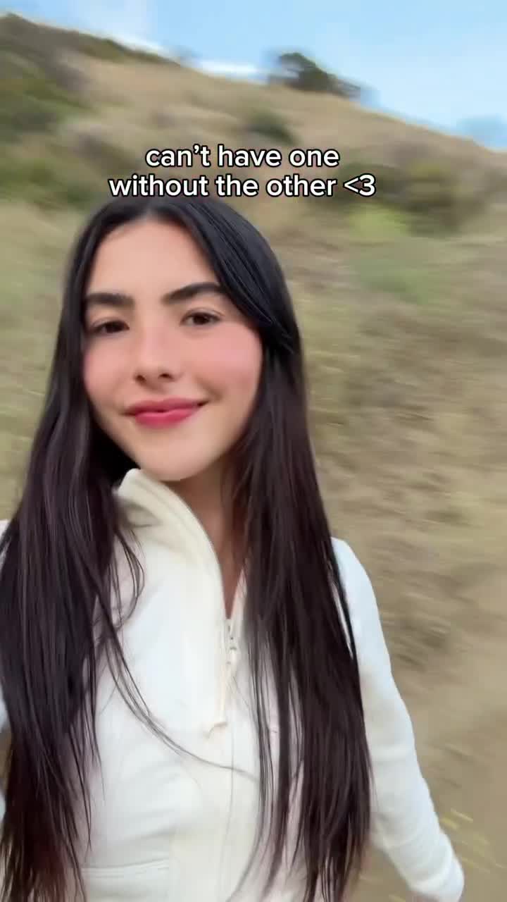 Video 1353060 from Andrea Botez (leaks = ban)