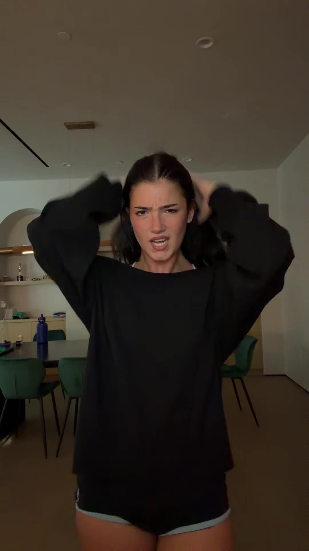 Video 1357907 from Charli D'Amelio / Charli Damelio