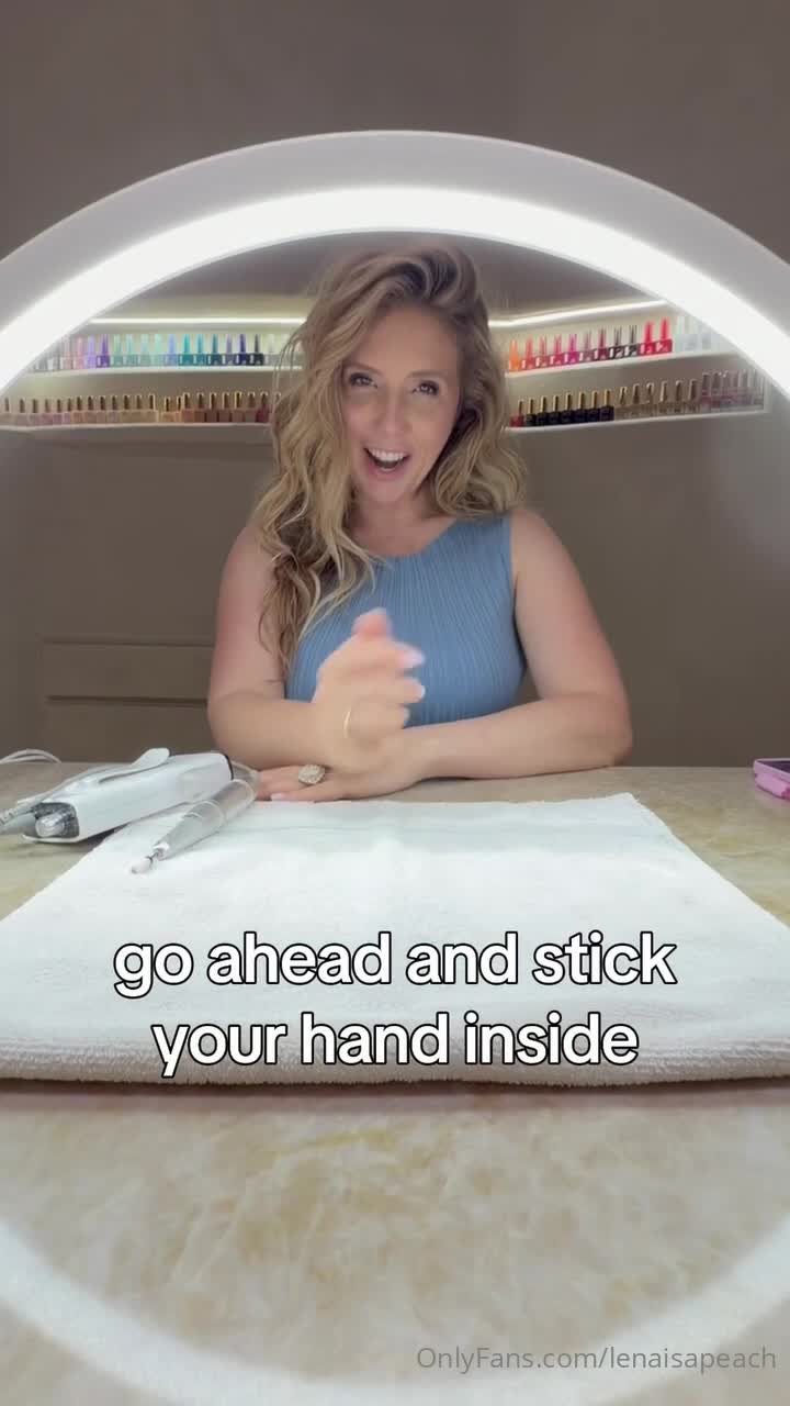 Video 1359515 from Lena Paul / lenaisapeach